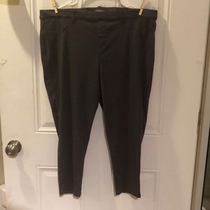 NWOT! Dark grey stretchy capris.